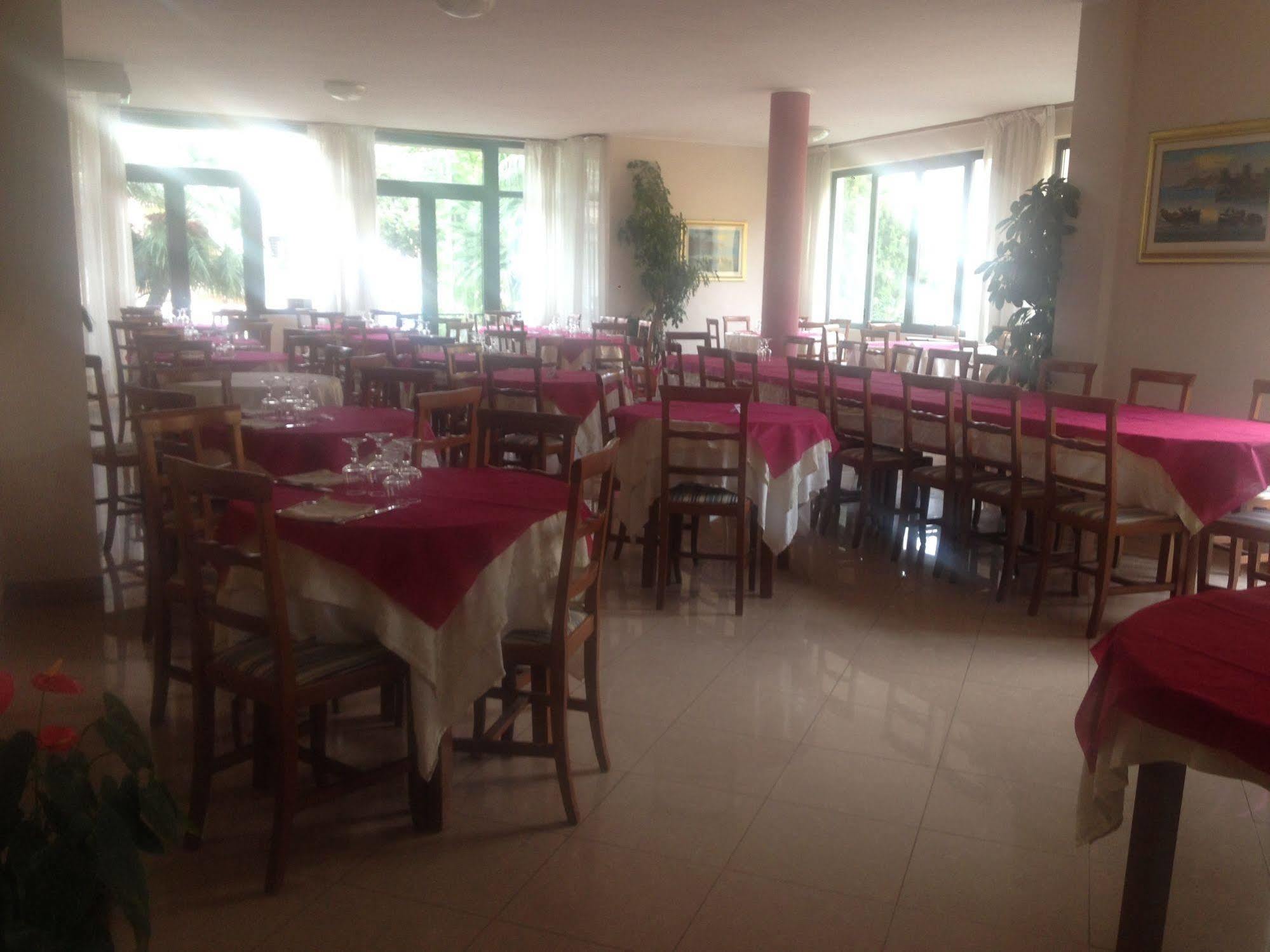 Hotel Europa Casal Velino Ngoại thất bức ảnh